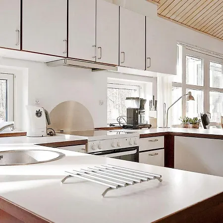 Modern Cedar Near - By Traum Holiday home *